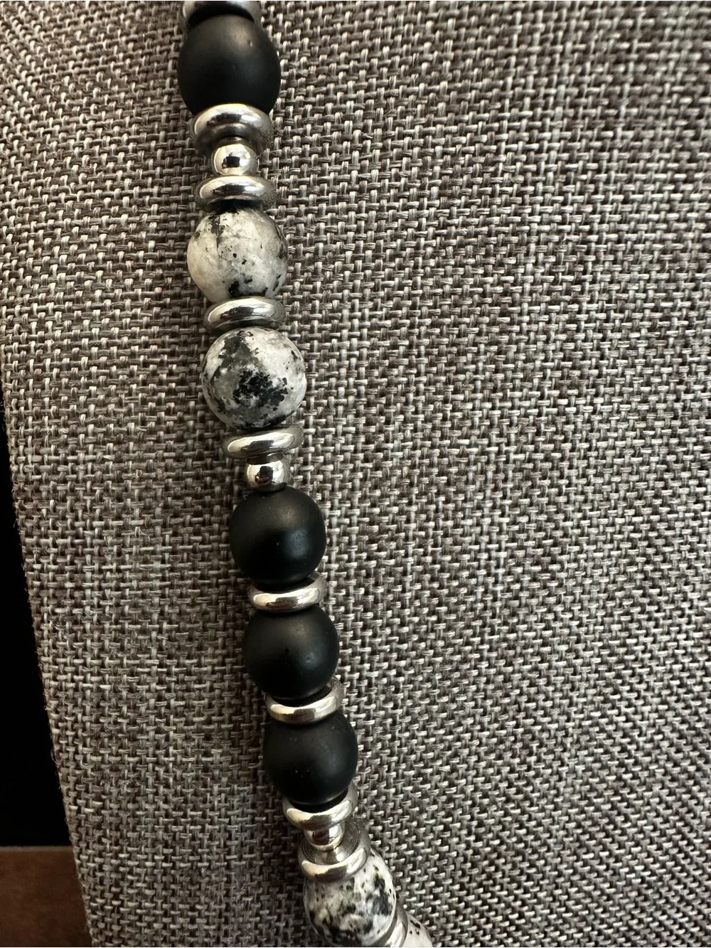 Black & White Beaded Necklace - Elegant Unisex Jewelry